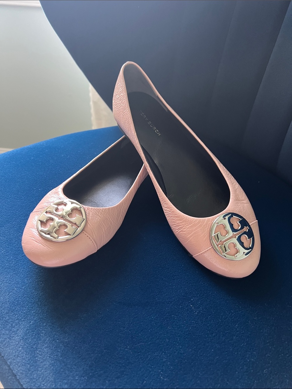 New Tory Burch Blush Pink Logo Round-Toe Ballet Flats